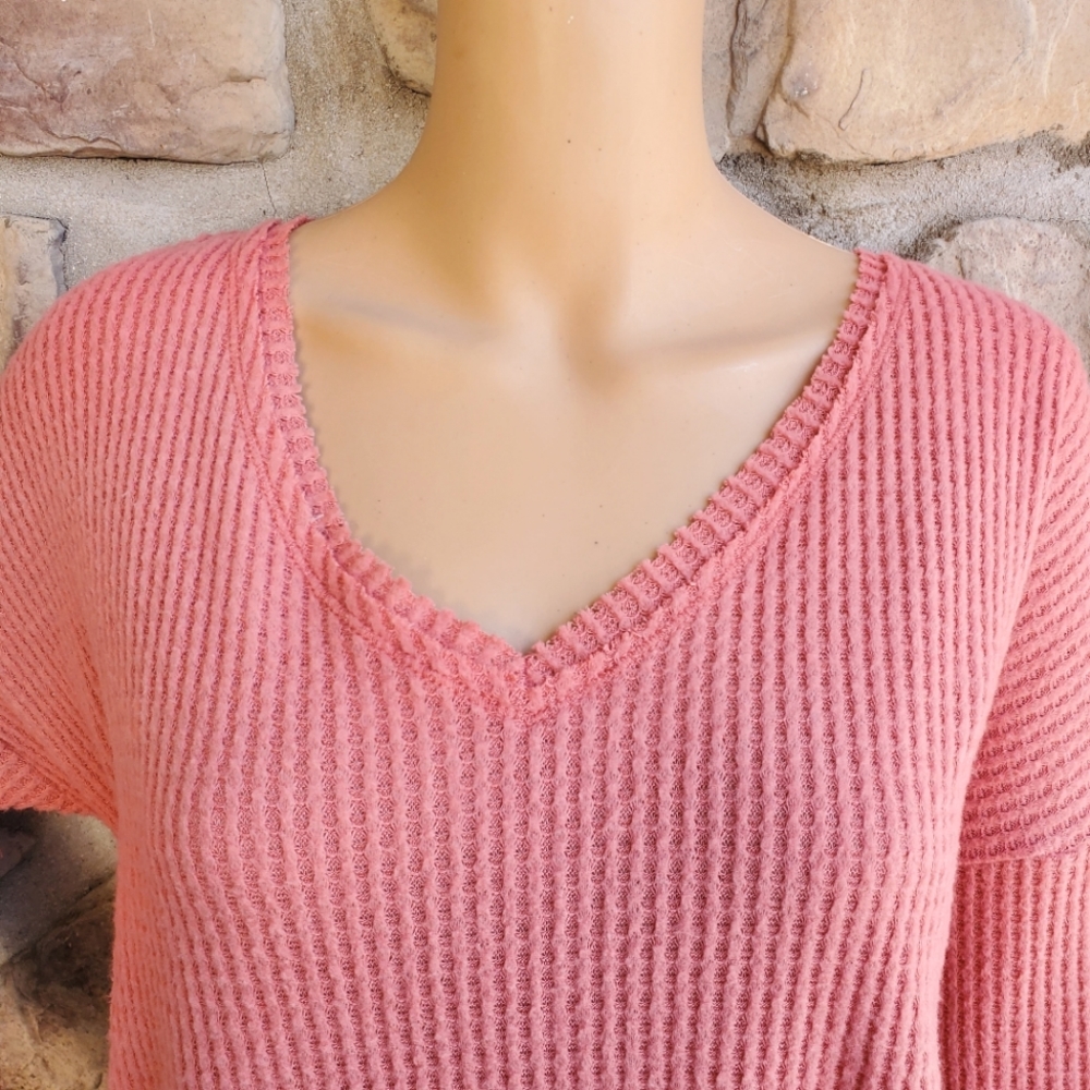 WILD FABLE | Long Sleeve V-neck Waffle Knit Sweater - Picture 4 of 8